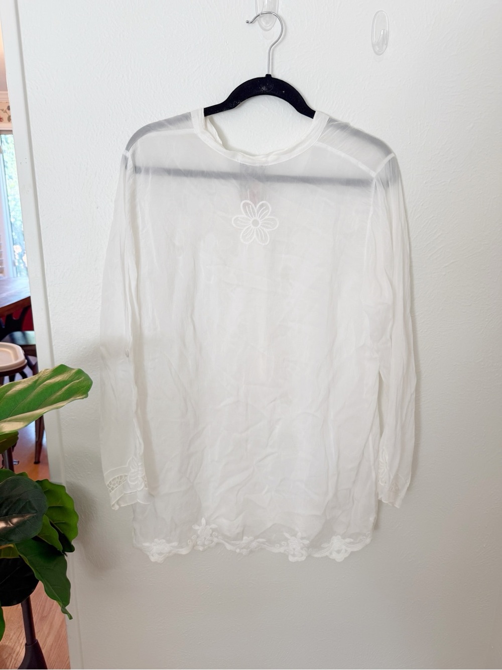 Johnny Was  Floral Eyelet Button Blouse Sz M - Picture 3 of 7